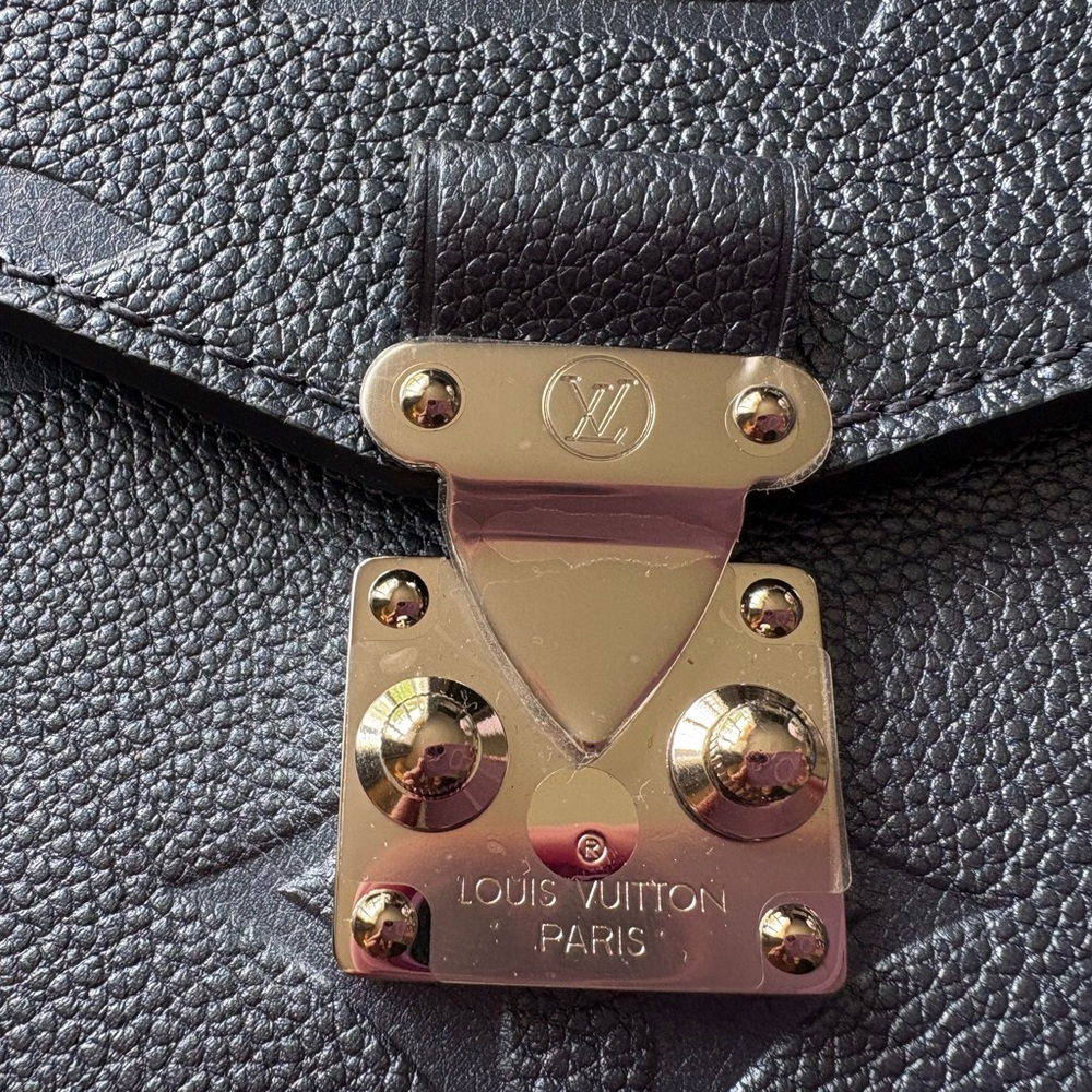🌸Louis Vuitton Empriente Navy Nacre Pochette Metis🌸 - Picture 10 of 17